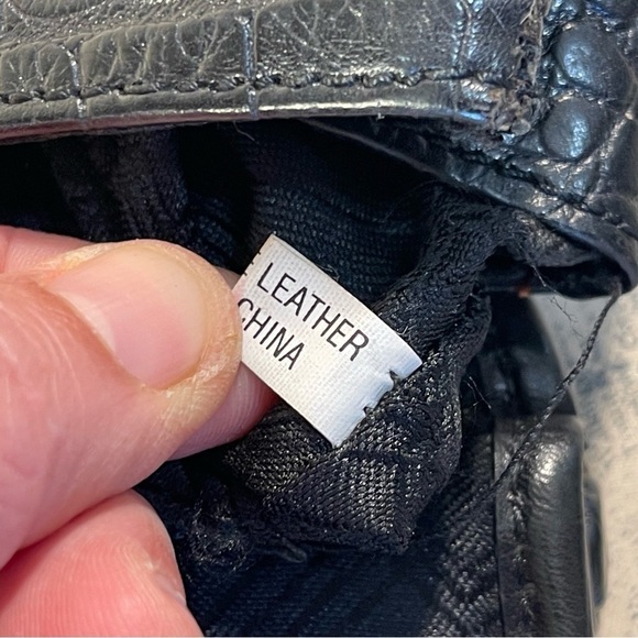 NJY croc embossed leather crossbody bag - Picture 7 of 11